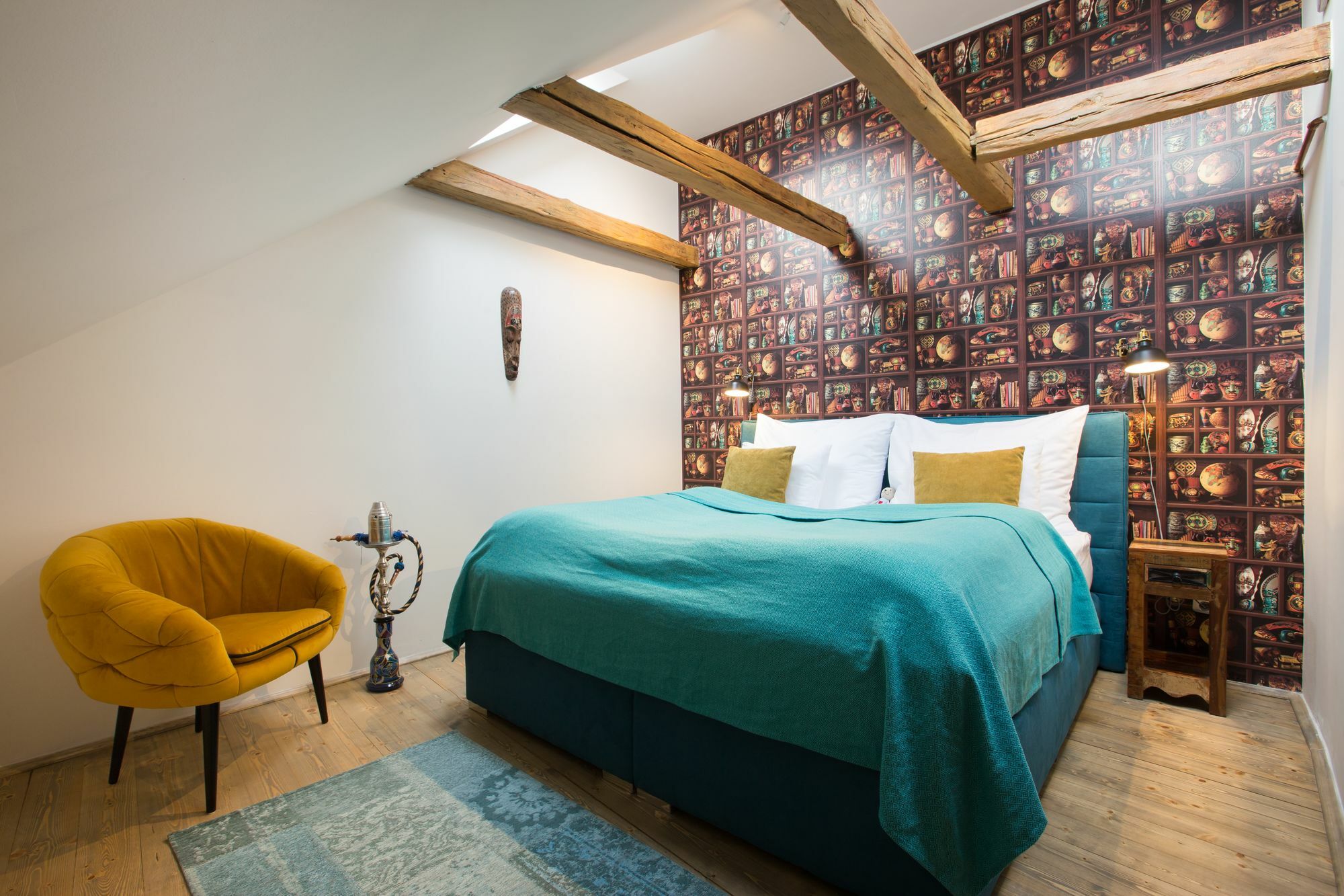 Gigantic Boho Chic 3 Bedroom 3 Bathroom Loft With Hanging Chair *