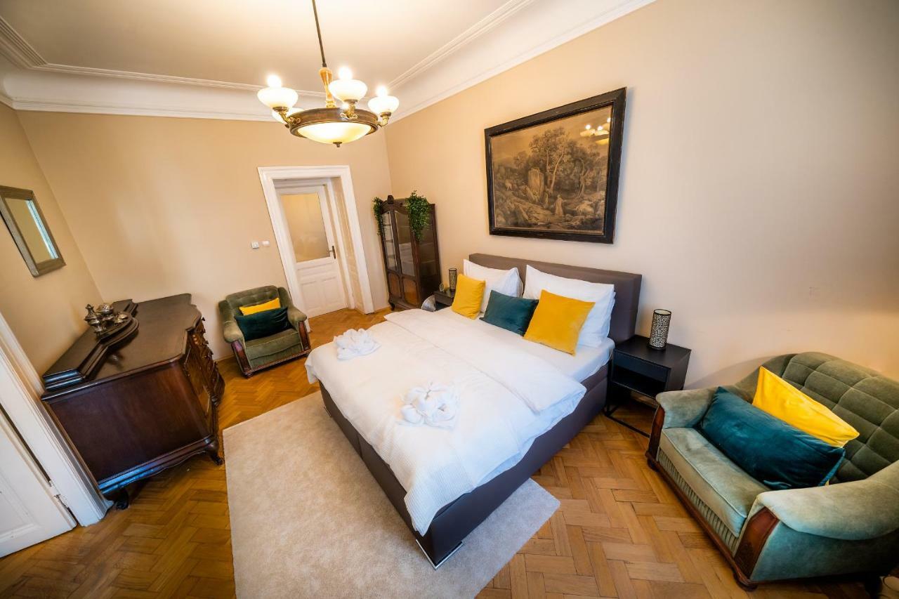 Luxurious Kafka Family In Old Town * Prague