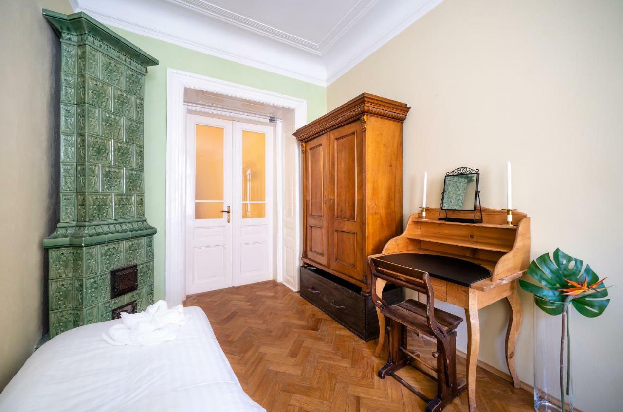 Apartment Luxurious Kafka Family In Old Town