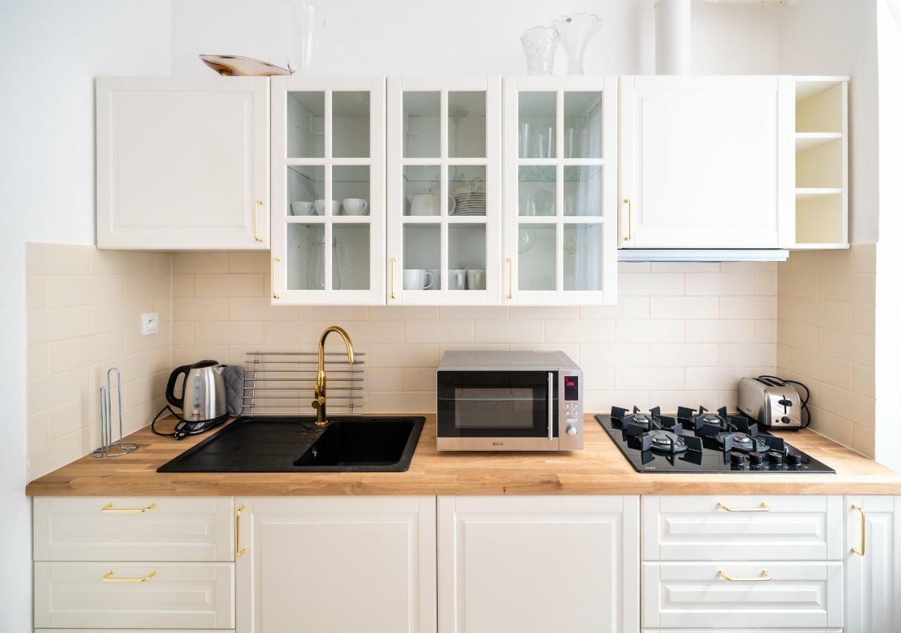 Apartment Luxurious Kafka Family In Old Town