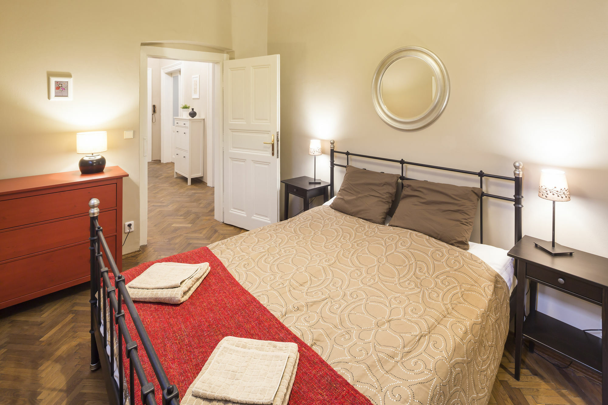 Old Town Square - Dlouha Apartment