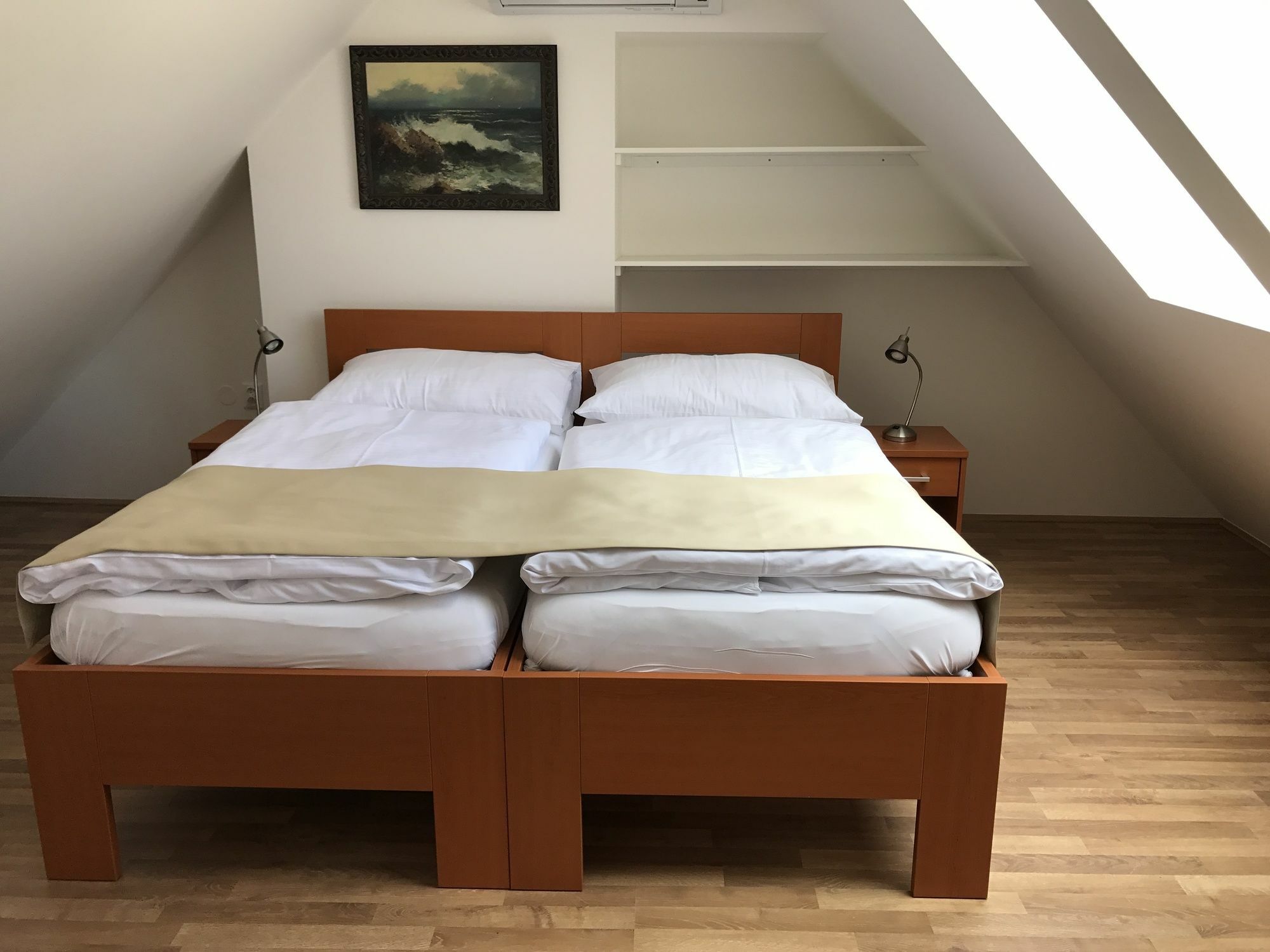 Old House Bed & Breakfast Prague