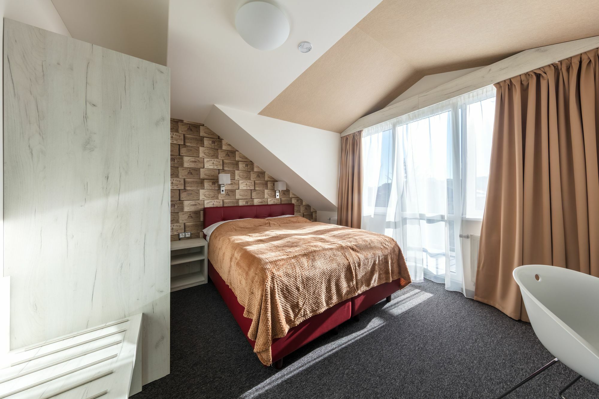 Otel Grand Petit