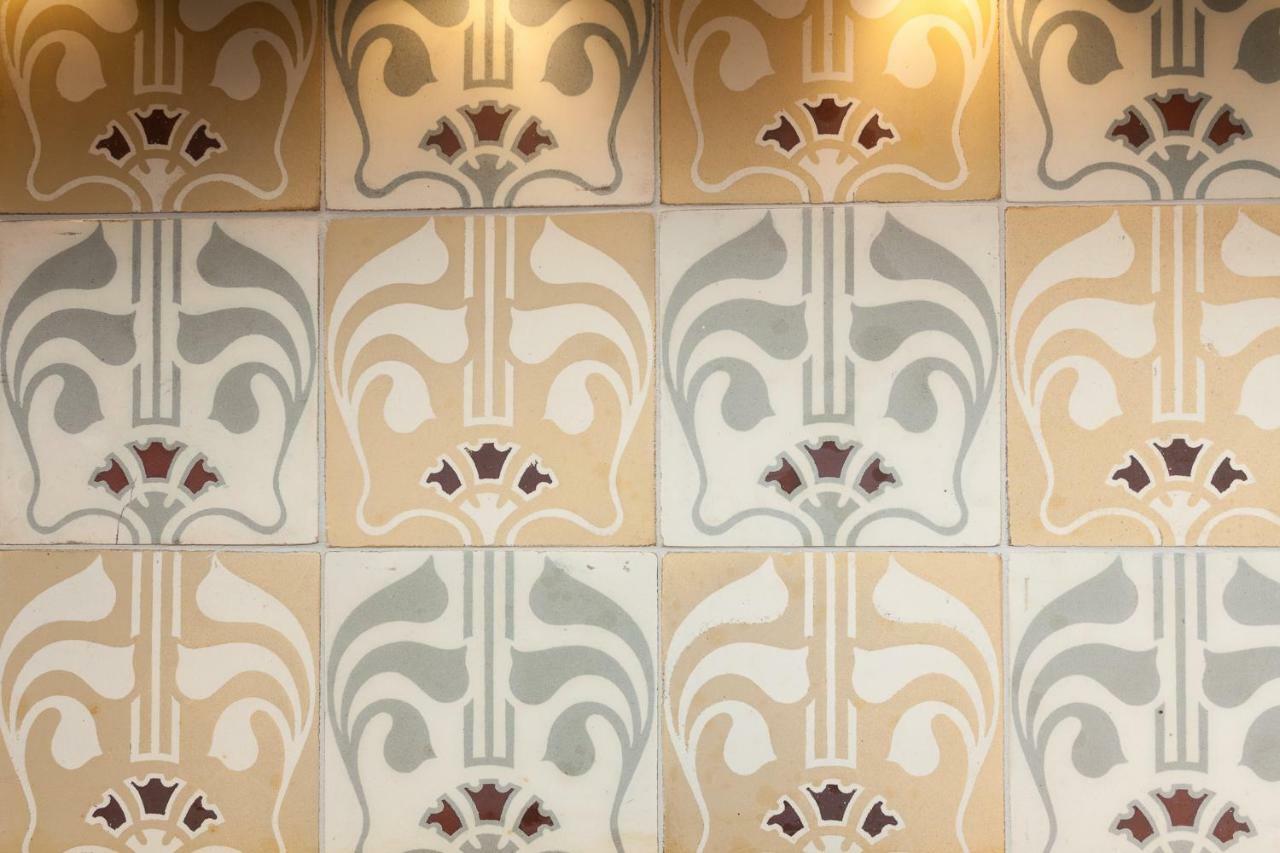 Apartment Art Nouveau Meets Mid-century Modern. Prague