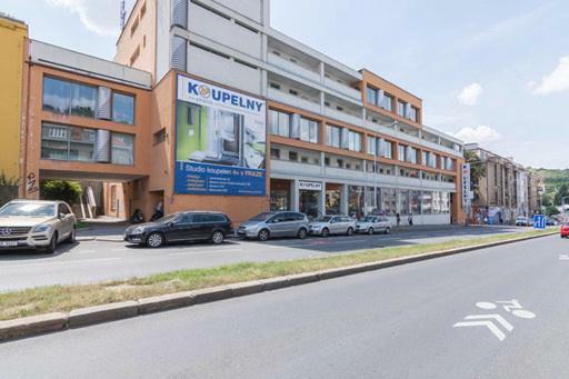 4, Podoli Jeremenkova 410/14 Apartamento
