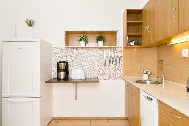 With 2 Bathrooms- 5 Minutes From Old Town - 102 M2 Apartment *