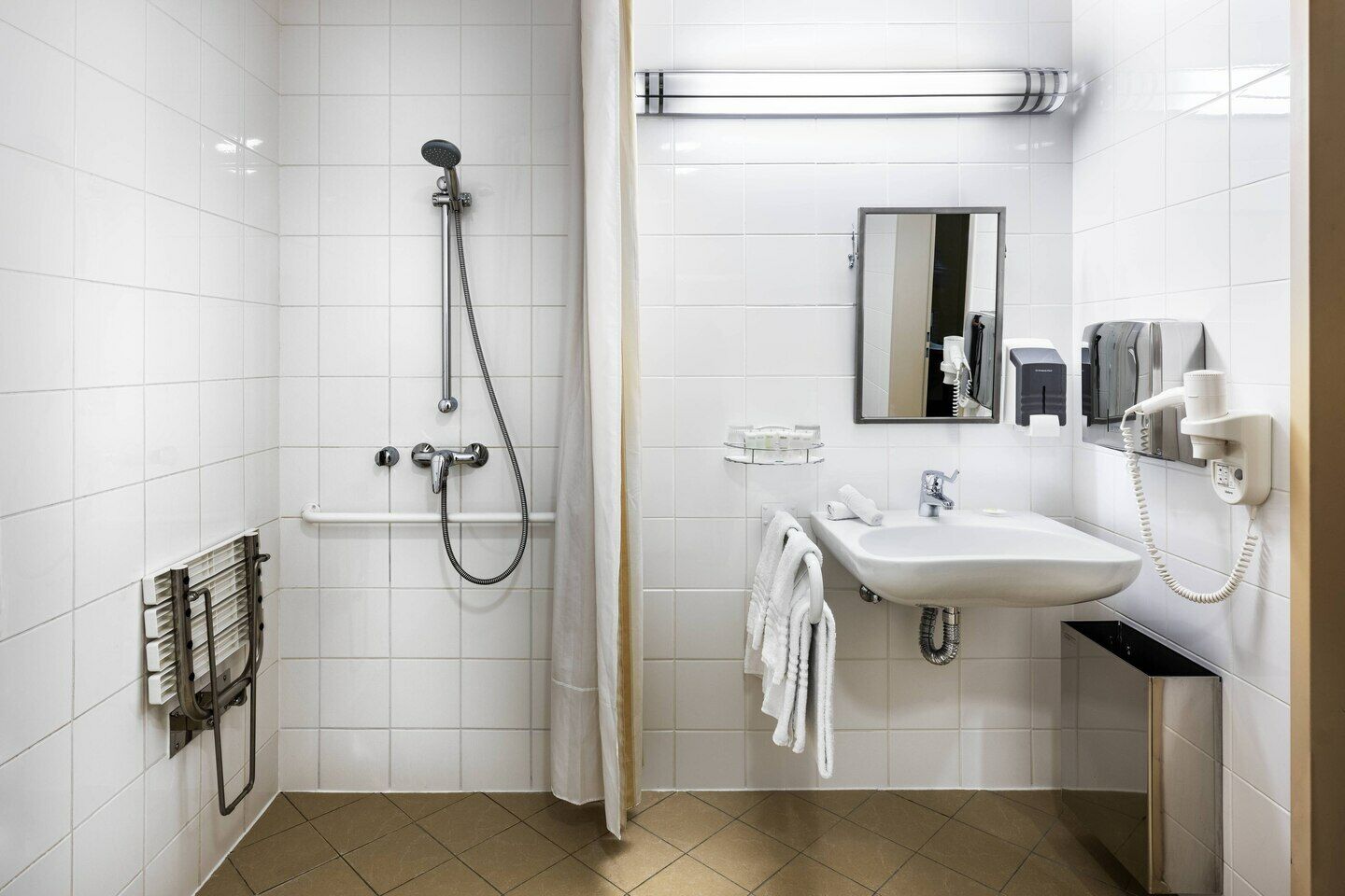 Courtyard By Marriott 4*