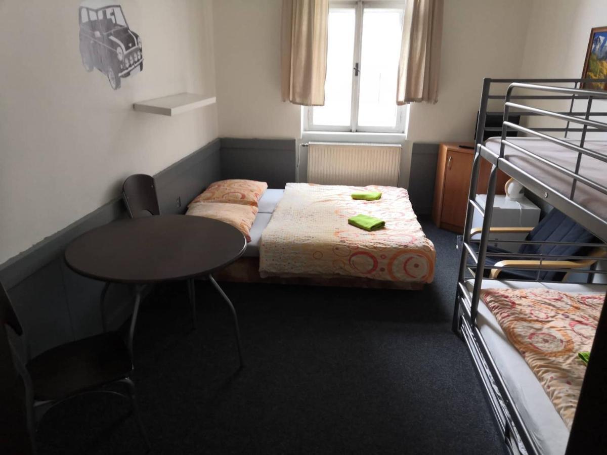 Hostel Damiell