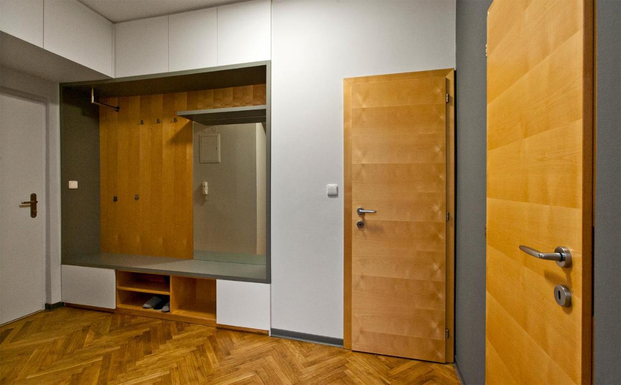Apartment Close To City Centre - Hillside 11 Prague