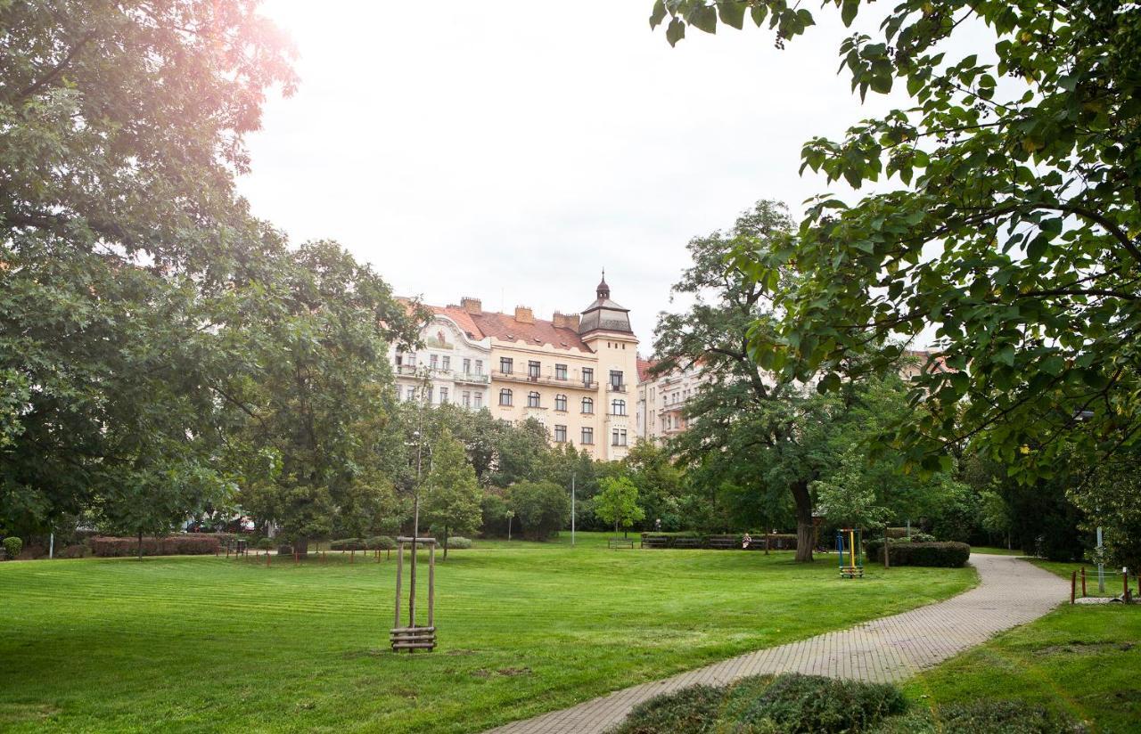 Close To City Centre - Hillside 11 Apartment