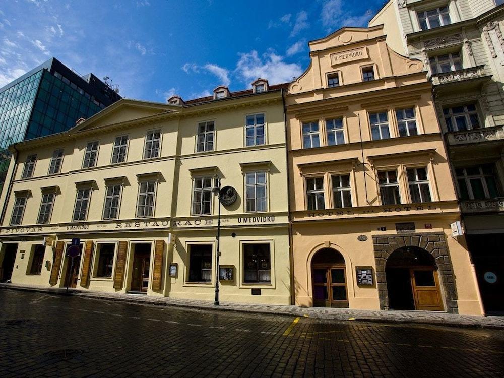 Hotel U Medvidku-brewery Prague