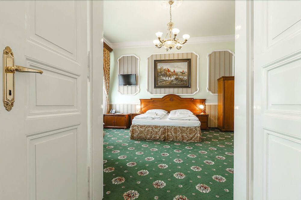 Klarinn Castle 4*