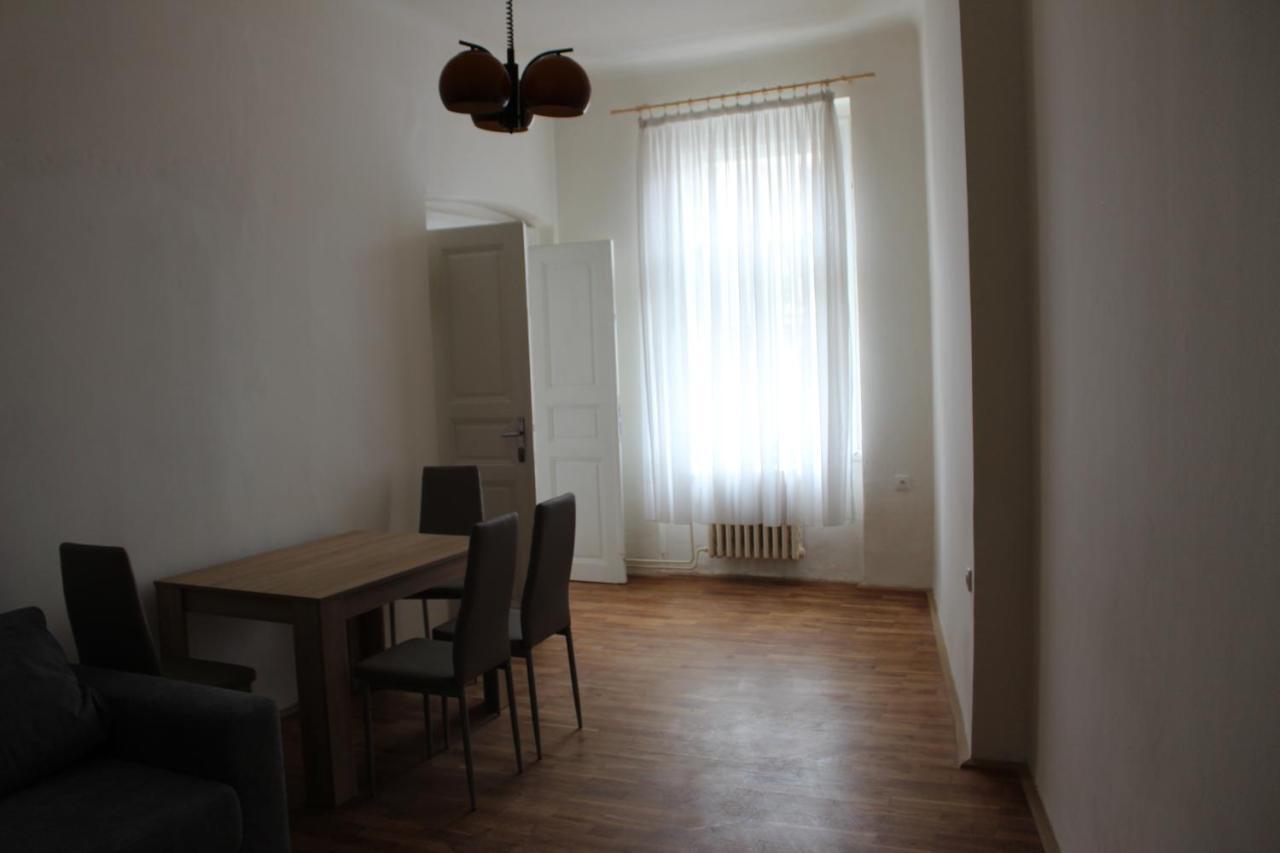 Sekaninova 52 Retro Flat Daire Prag