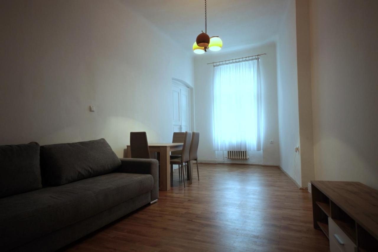 Sekaninova 52 Retro Flat Prag