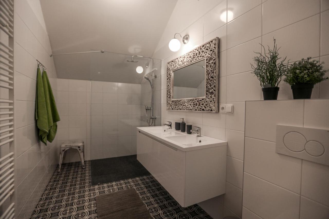 Apartment Royal Loft Jeseniova For Families And Groups Prague