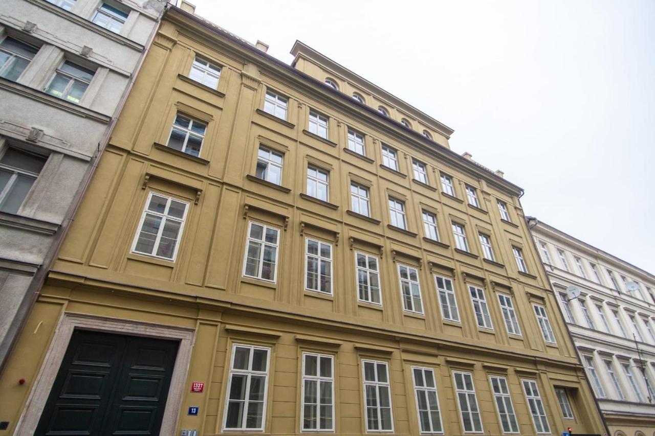 Apartment With Balcony Prague