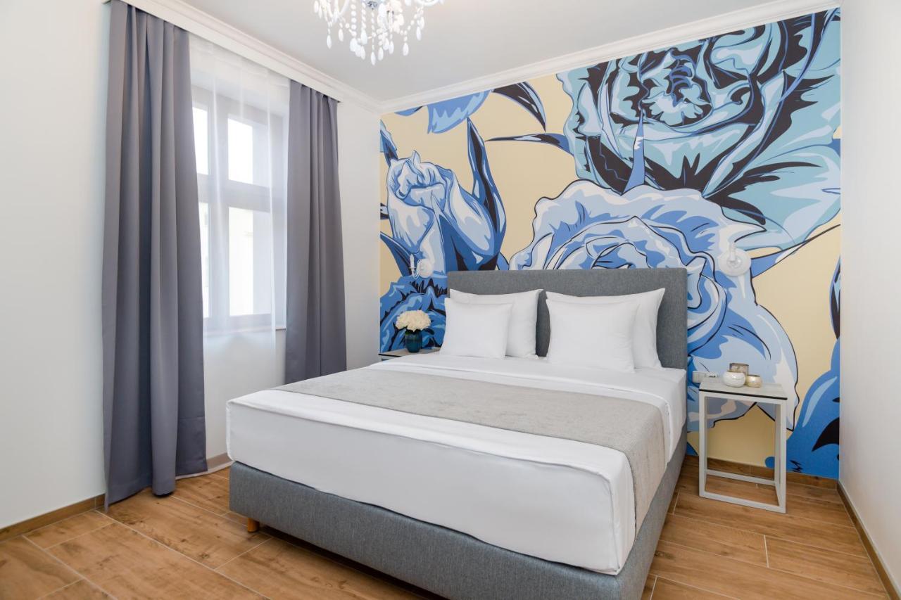 Eight Secrets Boutique By Dwellfort Aparthotel 4*