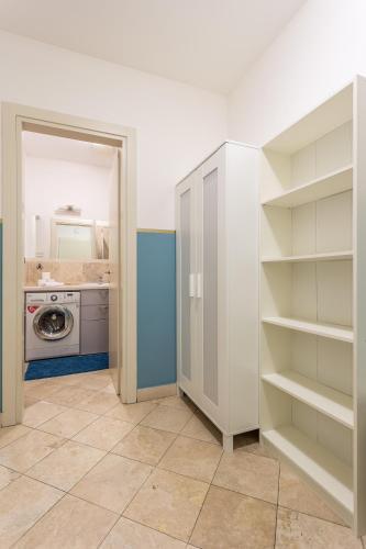 Legerova 33 Otel
