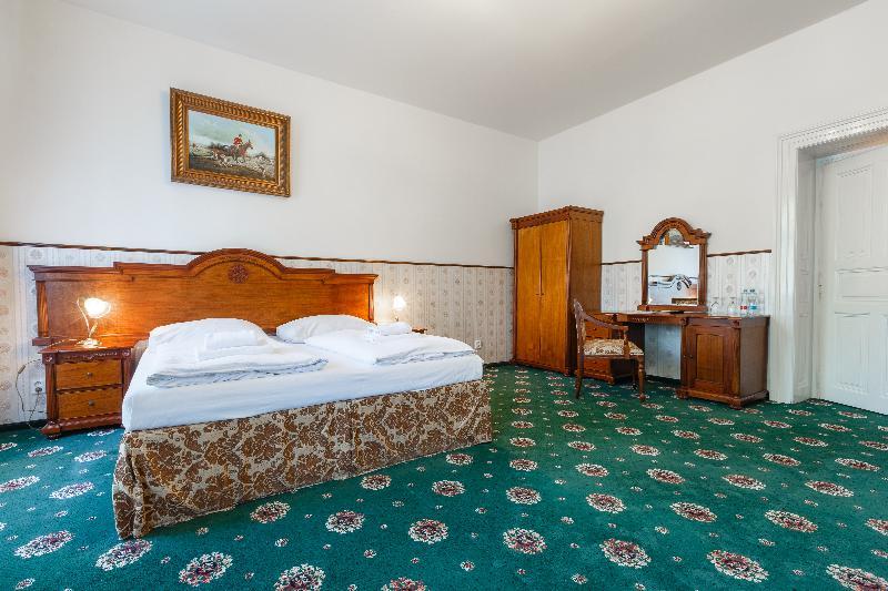 Klarinn Castle Hotel 4*