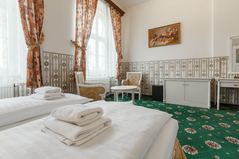 Hotel Klarinn Castle