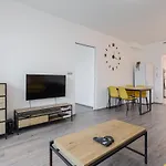 Yellow Apartment With Parking