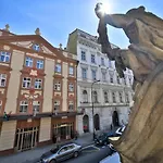Grand Relax Spa & Wellness & Beer Spa & Thermal Spa In Hotel Meteor Plaza Prague - Since 1307