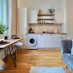Beautiful Apartment Near Muzeum