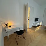 Wenceslas Square Bright Apartment
