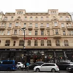Louvre - Cozy City Center Apartment With Balcony
