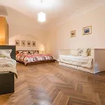 Prague Charm Apartment In Mala Strana