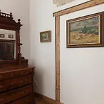 Dlouha Art & Antique Stay