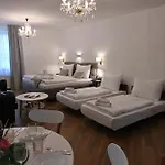 Kaiserstein Palace Apartments