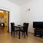 Apartment Klamovka Park