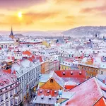 Prague City Center Mikulandska Apartment By Easybnb