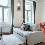 Kent Ridge Loft