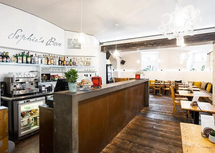Sophie\'S Hostel