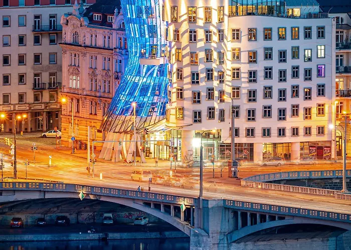 Dancing House - Tancici dum hotel