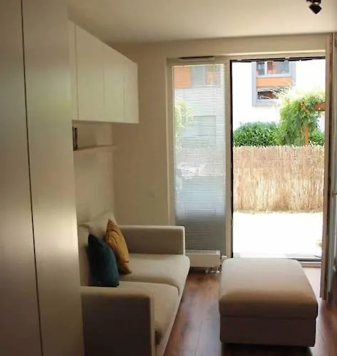 Charming Small Studio And Private Garden