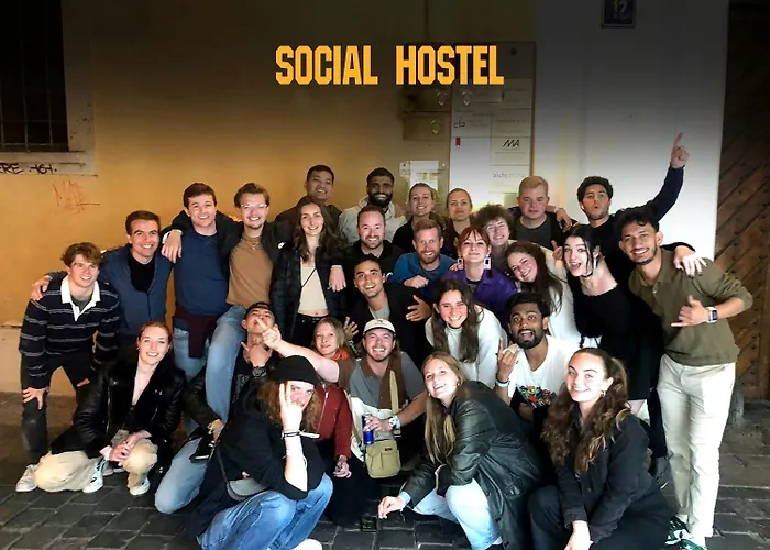 Hostel One Míru
