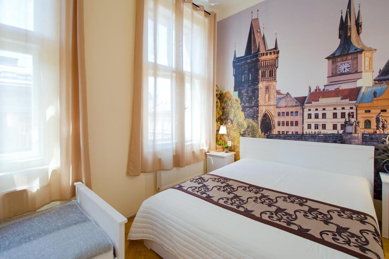 City Center Legerova Apartment