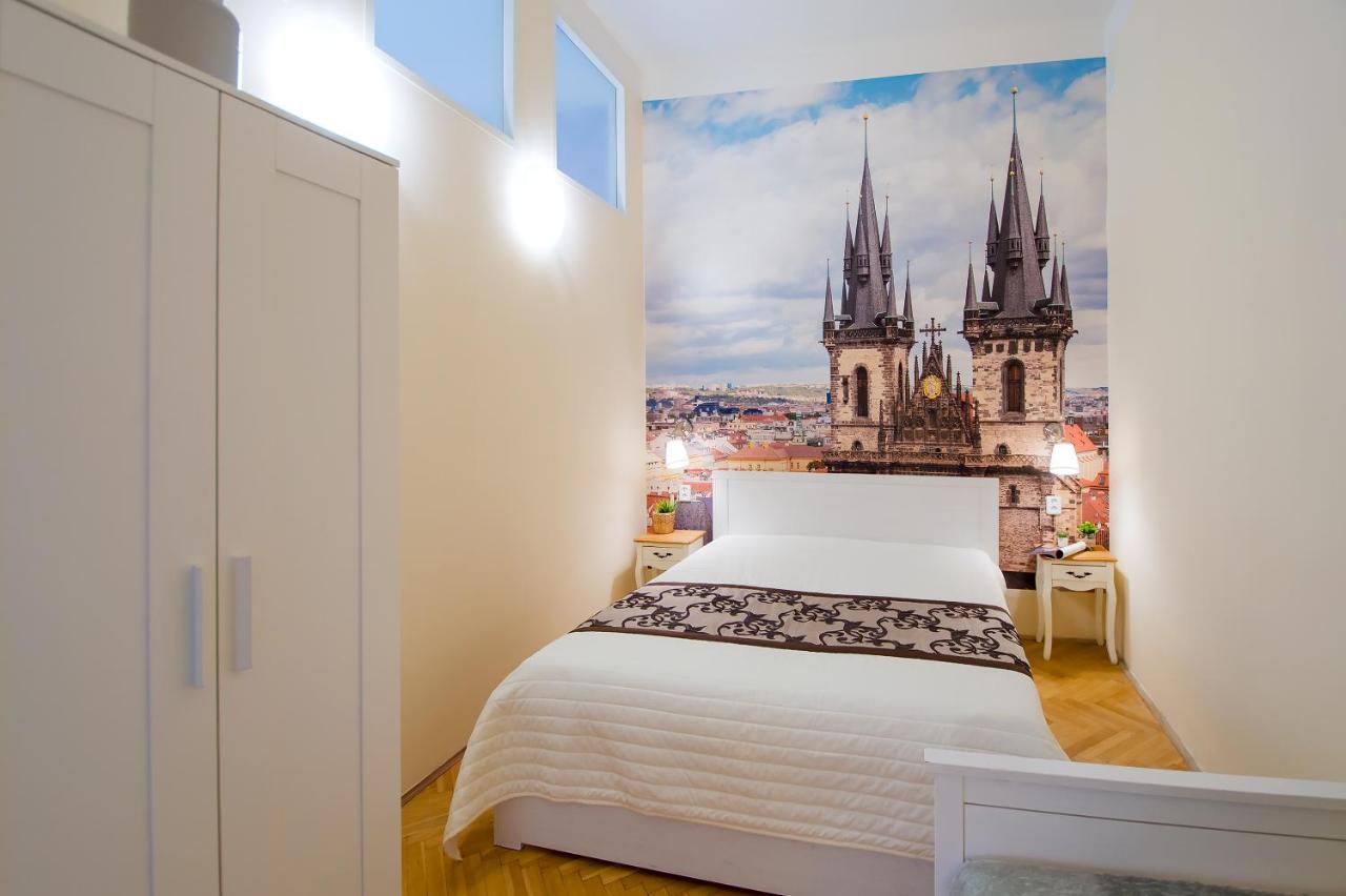 City Center Legerova Apartment *