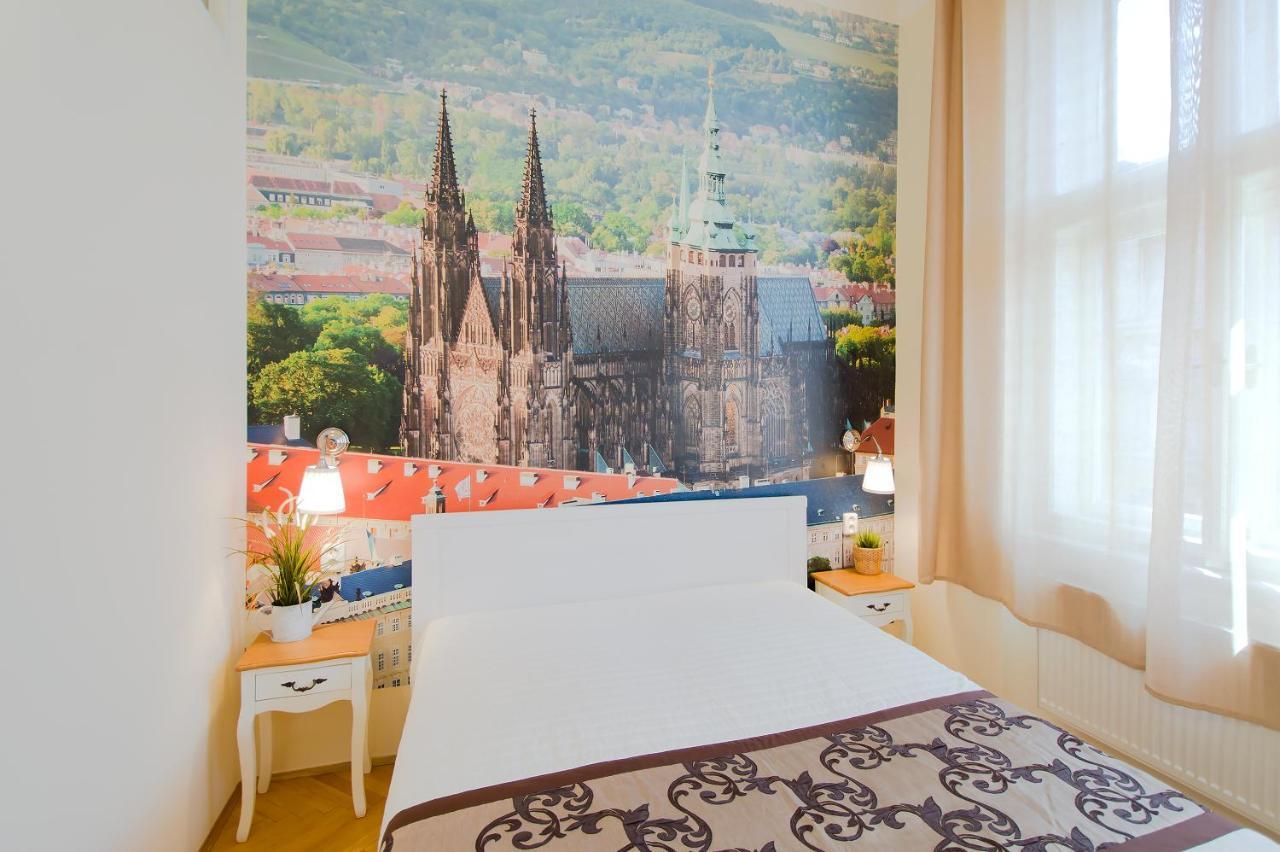 City Center Legerova Apartment *