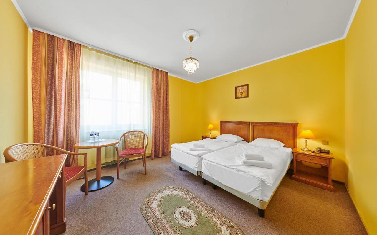 Abri 3* Prague