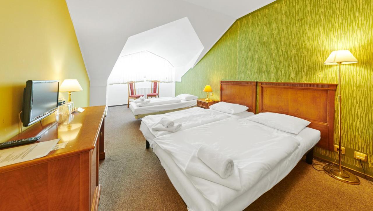 Abri Hotel 3*