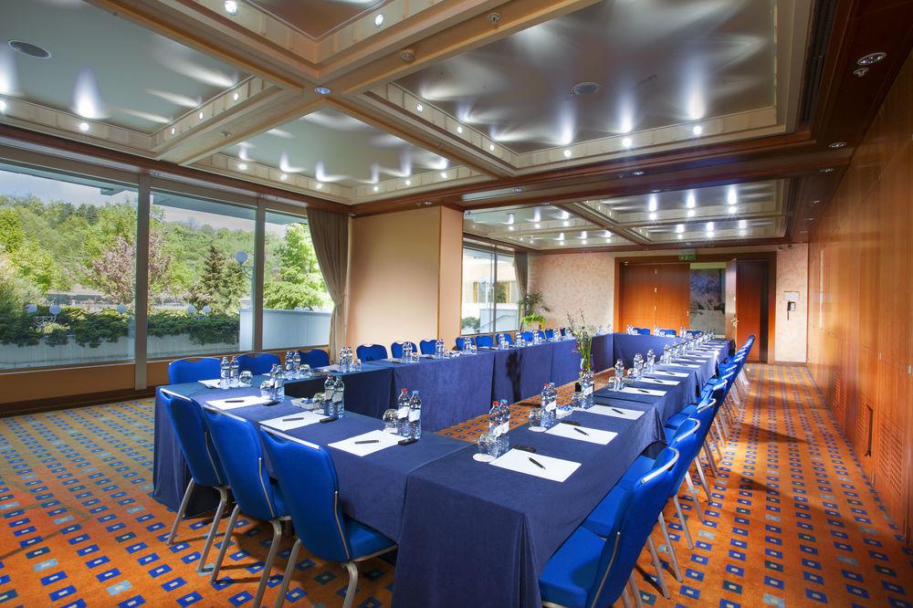 Fairmont Golden 5* Prague
