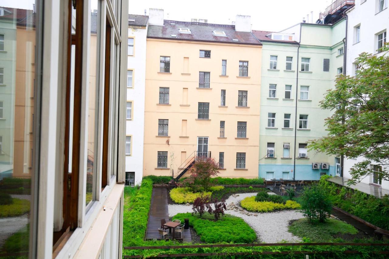 Legerova 9 **** Hotel Prague
