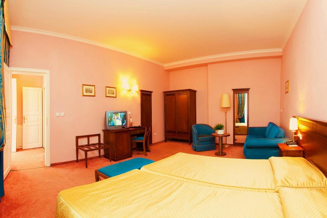 Legerova 9 **** Hotel