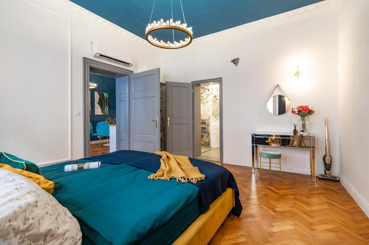 Charles Bridge By Riverside Apartamento *
