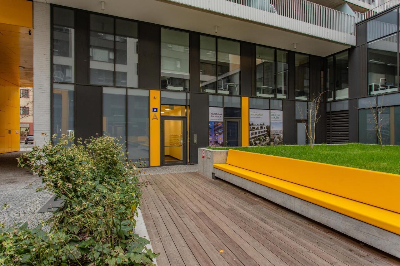 Spacious Terrace With Free Private Parking * Prague