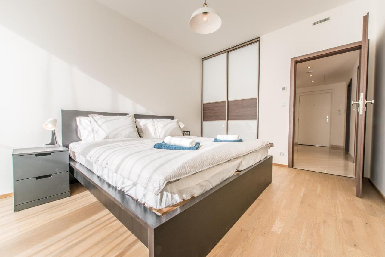 Apartment Mozart With Garage Prague